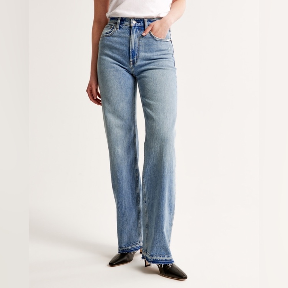 Abercrombie High Rise 90s Relaxed Jean